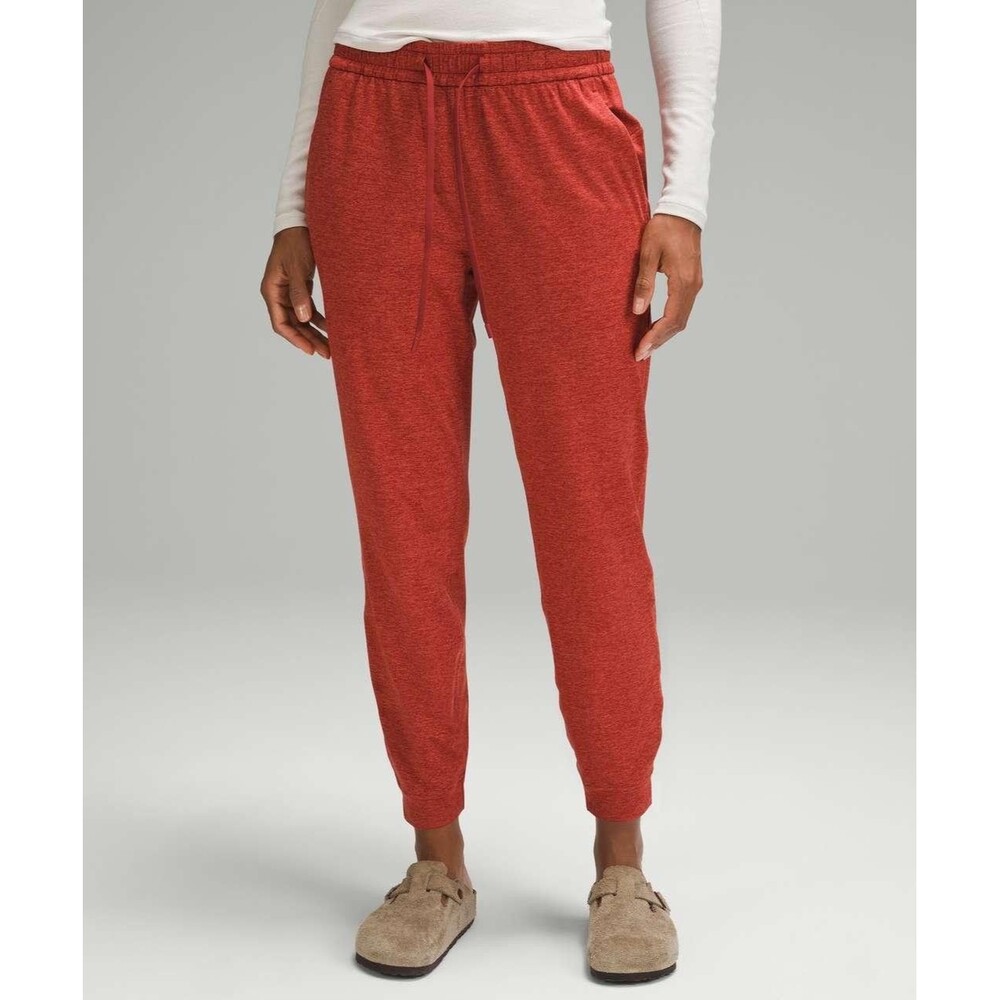 Lululemon Soft Jersey Classic Fit MR 7/8 Jogger Size 8 Orange Athletic Pants NWT